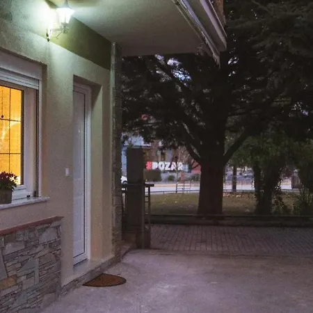 Apartamento Cozy With Courtyard And Gazebo *